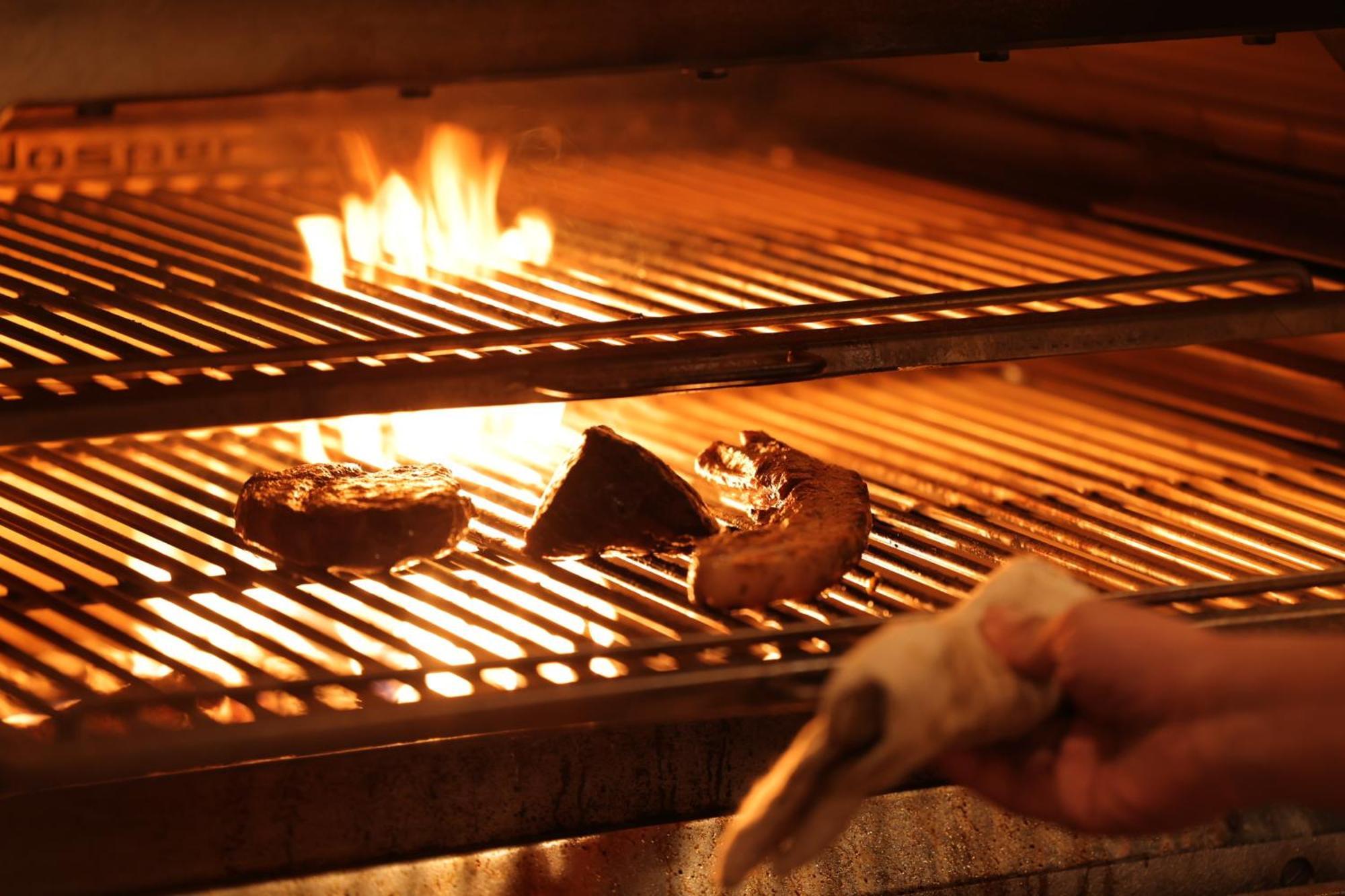 Nohga Hotel Kiyomizu Kyoto Exterior photo Cooking over a wood-burning grill